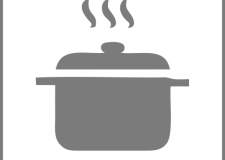 Cucina con angolo cottura, frigo, stoviglieria inclusa